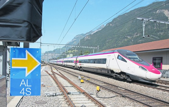 Noch will der Bundesrat keine Trennung von Bahnifrastruktur und -betrieb: Zug bei der Einfahrt nach Altdorf.