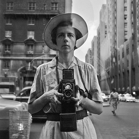 Die legendäre amerikanische Strassenfotografin Vivian Maier: Ab 24. Februar 2024 zeigt das Haus der Fotografie in Olten die Ausstellung «Vivian Maier – Anthology».Bilder : zVg