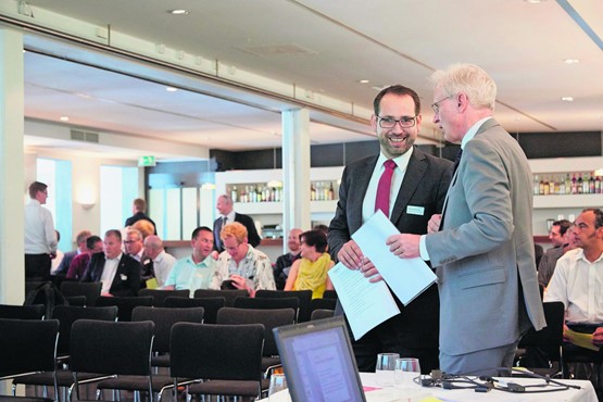 «Gute Arbeit»: Präsident Hans-Ulrich Bigler mit Geschäftsführer Michael  Krähenbühl.