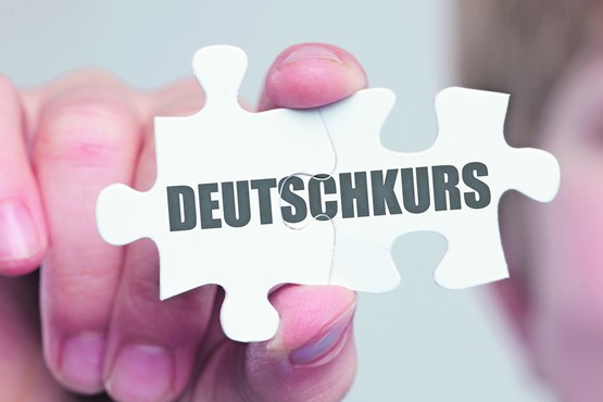 Deutsch am Arbeitsplatz fördert die Integration.Bild: Fotolia