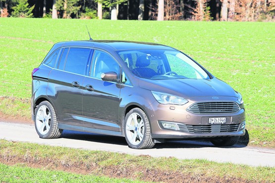 Der Ford Grand C-Max punktet mit den hinteren Schiebetüren.