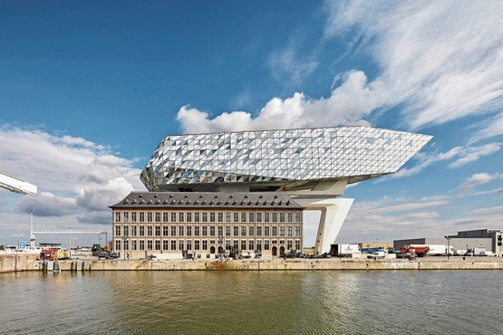 La maison du port à Anvers marie art et tradition: pour les PME suisses prime la réforme de la fiscalité et le développement des infrastructures. Photo: dr