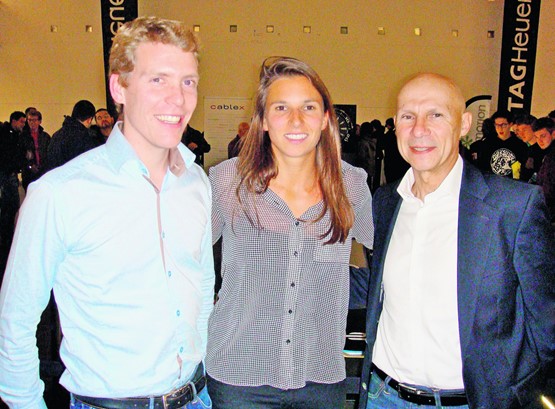 Nelson Koch, président de l’ADELE (à gauche) et le professeur Mario Paolone du laboratoire des systèmes électriques distribués d’EPFL.