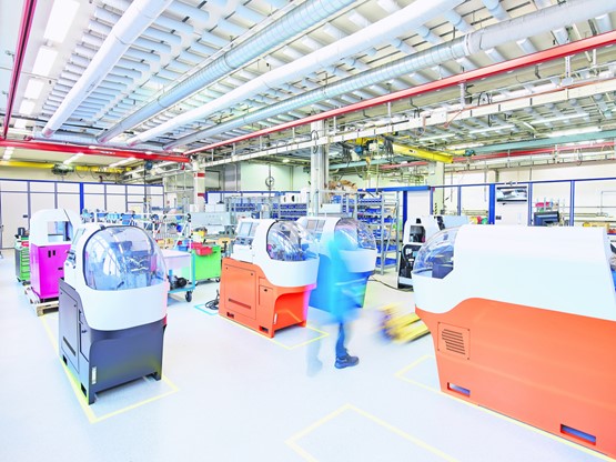 La SwissNano, lancée en 2013 à Moutier. Les fabricants de machine doivent ­pouvoir exporter leurs produits et passer sans encombre à travers le Gothard.DR 