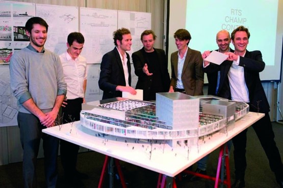 Les architectes belges, dont le projet a été retenu, se réjouissent de la future construction d’un  bâtiment pharaonique de la RTS sur le site de l’EPFL à Lausanne. Inauguration prévue en 2019. 
