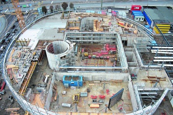 Le secteur du bâtiment (ici, le chantier d’Aquatis à Lausanne) a encore pu bénéficier de commandes favorables.PHOTOS: DR