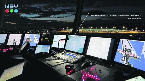 Le pionnier Mario Okle: «Avec Armin Klingler, nous avons été les premiers au monde à proposer des moniteurs multisync permettant de visualiser différents signaux.» La dernière crise ­financière fut une épreuve, mais la rediversification et la force à l’international ont joué en faveur de Wey Tec.PHOTO: DR