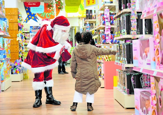 Dix mille emplois biffés en cinq ans dans la grande distribution: ce n’est certainement pas la faute au Père Noël. DR