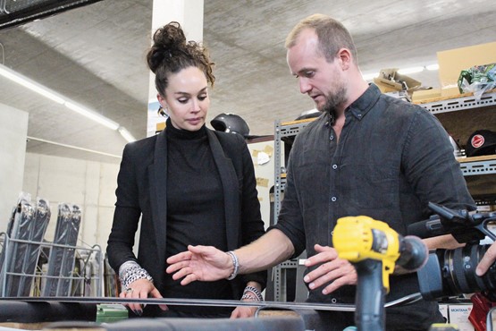 Zwei wie Pech und Schwefel: Francesca und Marco Kuonen in ihrer Werkstatt.