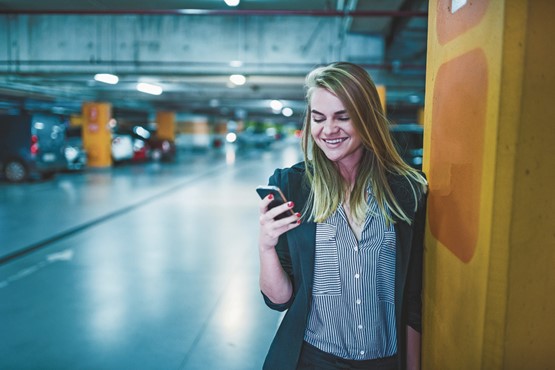 Mehr Parkplätze fürs Gewerbe: Dank der Parkplatz-Sharing-App «Park-Local» können Parkplätze einfach und unbürokratisch verwaltet werden und der begrenzte Parkraum lässt sich optimal nutzen. Bilder: zVg