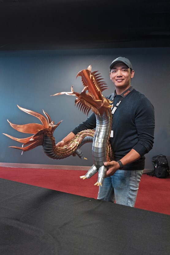 Kreativwettbewerb für den Nachwuchs. Amphol Rodjhinda aus Flawil (SG) gewinnt mit seiner Skulptur «Kupfer-Drache».