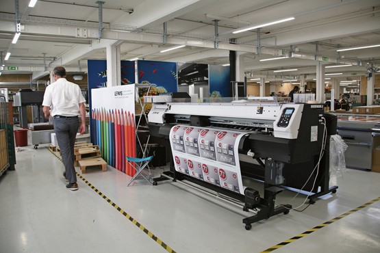 Le centre d’impression Le Pays à Porrentruy, que dirige Thomas Schaffter. Une PME installée depuis 2017 dans les anciens locaux des chaussures Minerva. Photo: François Othenin-Girard