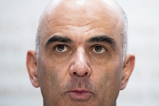 Bundesrat Alain Berset: Die Vorschläge des Sozialministers zur BVG-Reform kommen zunehmend unter Druck. Bild: Peter Schneider/Keystone