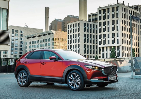 Ideal für die Voralpen: Der Mazda CX-30 bietet als mittelgrosses Kompakt-SUV mehr Platz, viel Saubertechnik und einen robusten Alleskönner.Bild. zVg