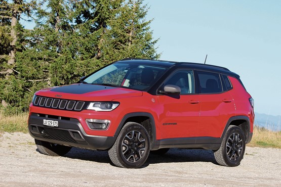 Auf allen Unterlagen geprüft: Der Jeep Compass ist überaus vielseitig. Bald kommen Europaversionen dazu.Bild: RHo