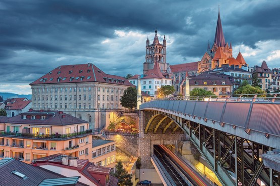 Les tempêtes d’automne comme un prélude à une deuxième vague. A Lausanne, Genève et Fribourg, la situation a empiré. Et avec les mises en quarantaine, la pression remonte sur les PME.Photo: 123RF