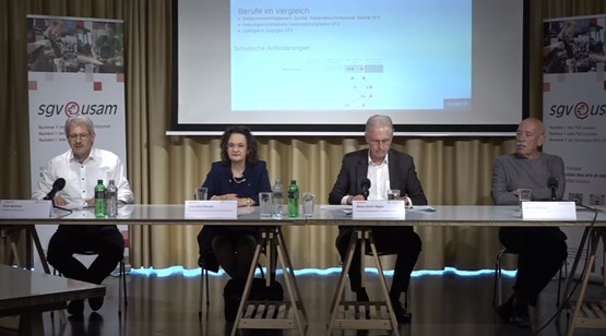 Anlässlich einer Medienkonferenz stellte der sgv seine politischen Forderungen und zwei konkrete Beispiele zum Megatrend Digitalisierung vor (v.l.): Projektleiter Gewerbestatistik Kurt Schmid, sgv-Vizedirektorin Christine Davatz, sgv-Direktor Hans-Ulrich Bigler und Anforderungsprofile-Projektleiter Walter Goetze. Bild: sgv