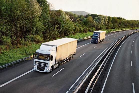 Europameister in Sachen sauberes Fahren: Während den vergangenen 20 Jahren haben Fahrzeughalter Milliarden in die Flotten und in die Technik investiert. Rund 80 Prozent der in der Schweiz immatrikulierten Fahrzeuge entsprechen heute dem höchsten Motorenstandard (EUR VI).Bild: zVg