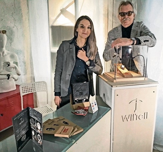 Eddy Burgener et sa fille Ottavia. Avec son frère François comme consultant, ils ont créé une PME familiale au Landeron (NE).Photo: dr