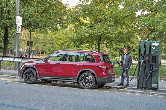 Der Mercedes EQB ist dank seines grossen, gut zugänglichen Laderaums auch für das Gewerbe ein spannendes Elektroauto.Bild: zVg