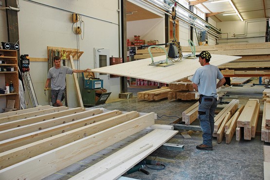 Neu steckt ab 2025 in sämtlichen Industrieprodukten mit dem Label «Schweizer Holz» mindestens 80 Prozent hiesiges Holz.Bild: zVg