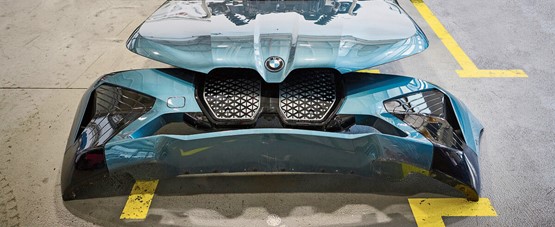 Im Recycling- und Demontage-Zentrum von BMW werden nicht nur Autos für die Wiederverwertung zerlegt, sondern auch neue Recycling-Verfahren entwickelt.Bilder: zVg
