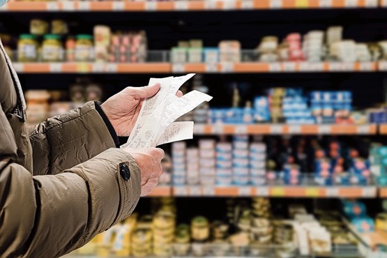 Acheter ou pas? La somme des décisions individuelles génère des conséquences qui s’étendent souvent bien au-delà de la consommation.Photo: 123RF