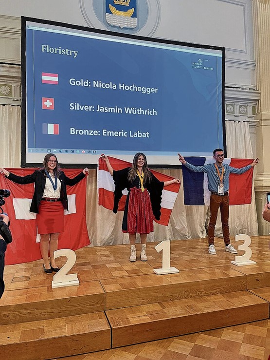 Starker Nachwuchs: Die Gossauerin Jasmin Wüthrich (links) holte an den WorldSkills 2022 in Helsinki die Silbermedaille.