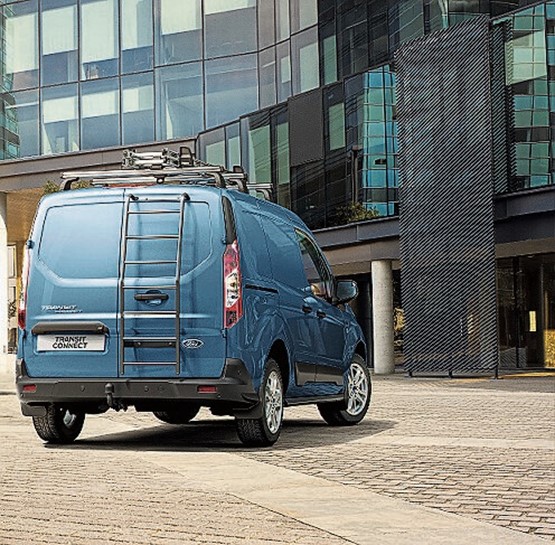 Bis zu 3,6 Kubikmeter Ladegut finden im Ford Transit Connect Platz.