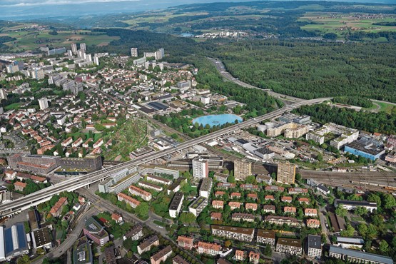 Die Revision des Strassenverkehrsgesetzes kommt zügig voran.Bild: Keystone