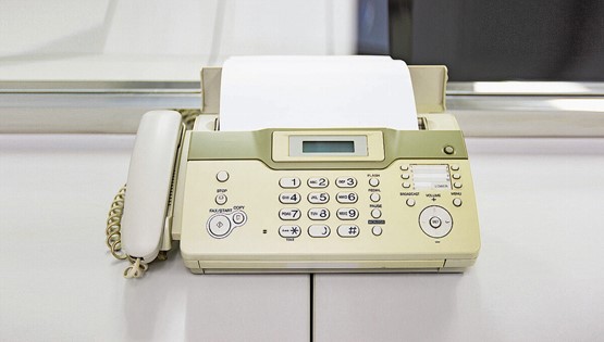 Vous ne voulez pas un peu de numérique? Il le faut! Le temps du fax dans le secteur de la santé ne peut plus durer longtemps.Photo: 123RF