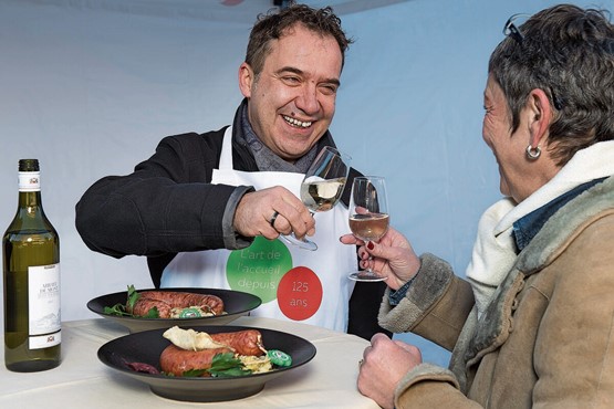 Gilles Meystre: le président de GastroVaud célébrera le poireau et la saucisse aux choux à la place de la Palud, au centre de Lausanne, dans le Caveau de l’Hôtel-de-Ville.Photos: drx