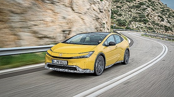 Dank der veränderten Proportionen ist der neue Toyota Prius ein echter Hingucker.Bild: zVg