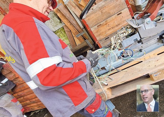Pioniere im Recycling: «Das Rücknahme- und Recyclingkonzept der Dentalbranche wurde im Jahr 2004 eingeführt und ist ein Erfolg», freut sich SVDH-Sekretär Florian Wanner (kleines Bild). Bilder: zVg