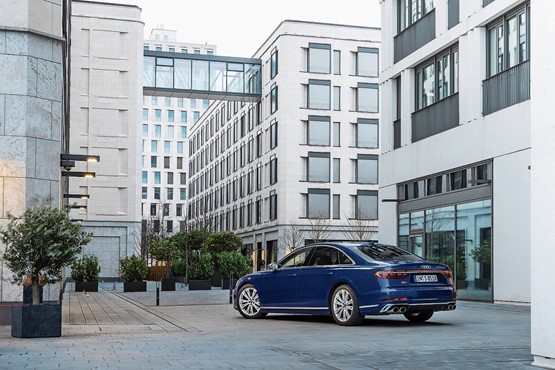 Eine rare Erscheinung: Der Audi S8 spielt nur noch eine Nebenrolle in einem schrumpfenden Nischensegment.Bild: zVg