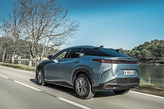 Der RZ 450e erfüllt die hohen Anforderungen, die an Lexus gestellt werden.Bild: zVg