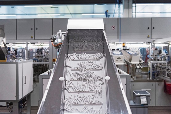 Mittels eines Revitalisierungsprogramms ist die Schweiz selbst in der Lage, ihrer Wirtschaft neue Lebenskraft zu injizieren. Die Produktivität muss gesteigert und die Absatzmärkte müssen diversifiziert werden.Bild: Keystone