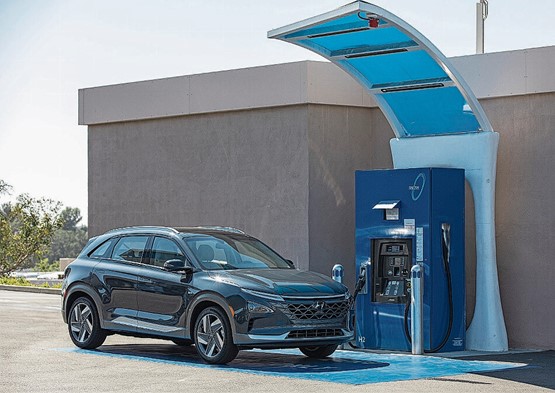 Aktuell sind zwei Personenwagen mit Wasserstoffantrieb auf dem Markt: der Toyota Mirai und der Hyundai Nexo.Bild: zVg