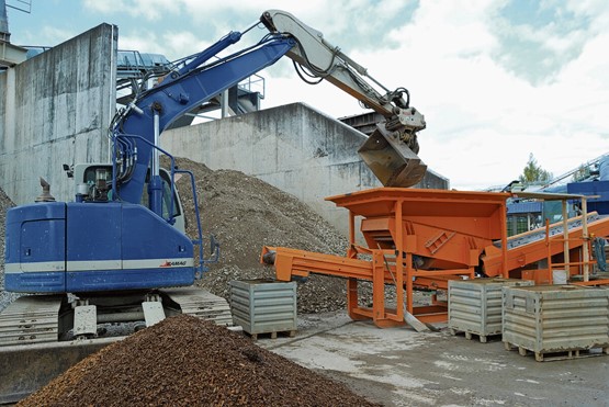 «Baustoff Kreislauf Schweiz» setzt sich für eine nachhaltige und umweltfreundliche Nutzung mineralischer Rohstoffe ein. Hier die Aufarbeitung der mineralischen Baustoffe. Bild: zVg
