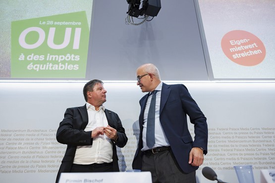 Parteiübergreifender Einsatz für die Abschaffung des Eigenmietwerts: Gregor Rutz (SVP) kämpft zusammen mit Martin Bäumle (glp) für ein Ja am 28. September. Bild: Keystone