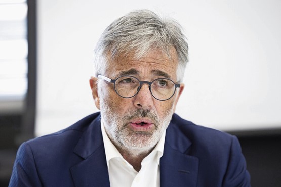 «Plus d’impôts pour la classe moyenne, les entreprises et les PME»: selon Marco Sieber, voilà l’une des nombreuses conséquences catastrophiques de l’initiative d’expropriation des JS. Photo: Keystone
