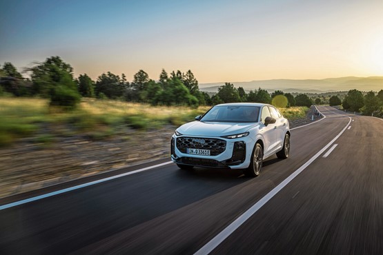 Den neuen Audi Q3 gibt es ausschliesslich mit Verbrennungsmotor, wahlweise auch mit Plug‑in-Hybridantrieb.Bilder: zVg