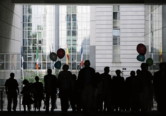 Oben der Staat, unten das Volk: Die EU in Brüssel als Mekka linker Umverteilungsträumereien passt schlecht zum Staatsverständnis der Schweiz. Bild: Keystone