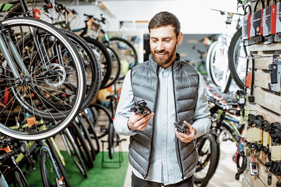 Werden bewegliche Vermögenswerte – etwa neue Velos eines Fachgeschäfts – als Sicherheit anerkannt, sieht es in Sachen Kreditwürdigkeit plötzlich anders aus . Bild: 123RF