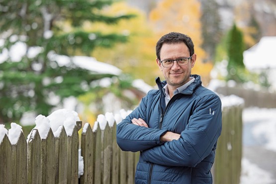 Maurus Blumenthal: le directeur de l’Union professionnelle grisonne exige un «article sur les régions de montagne» dans le domaine de l’aménagement du territoire. Pour améliorer le développement des régions structurellement faibles.Photo: dr/Nicola Pitaro