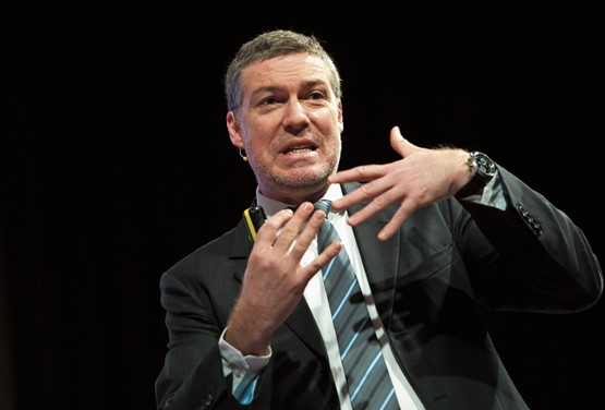 Mark Schelker, Univ. de Fribourg. Ph:isa