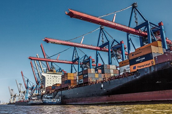 KMU sind stärker von einzelnen Absatzmärkten, Lieferanten oder Produktionsstandorten abhängig. Bild: 123RF