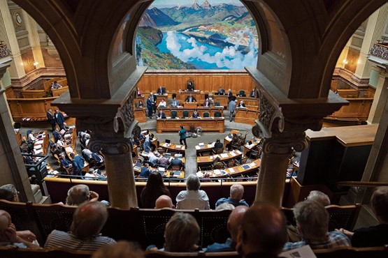 Vor voller Tribüne diskutierte der Nationalrat in der vergangenen Herbstsession die AHV-Finanzierung.Bild: Keystone