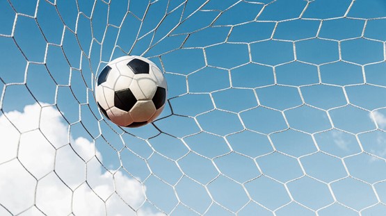 Eigentor der Extraklasse: Die «Lösung» der CS-Krise führt dazu, dass KMU noch mehr Mühe haben, an Kredite zu gelangen. Bild: 123RF