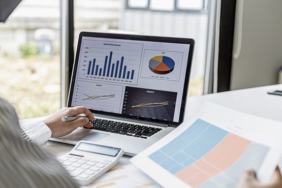 Gerade in der Startphase oder in konjunkturell anspruchsvollen Zeiten ist eine schlanke Rechnungslegung ein Wettbewerbsvorteil. Bild: 123RF